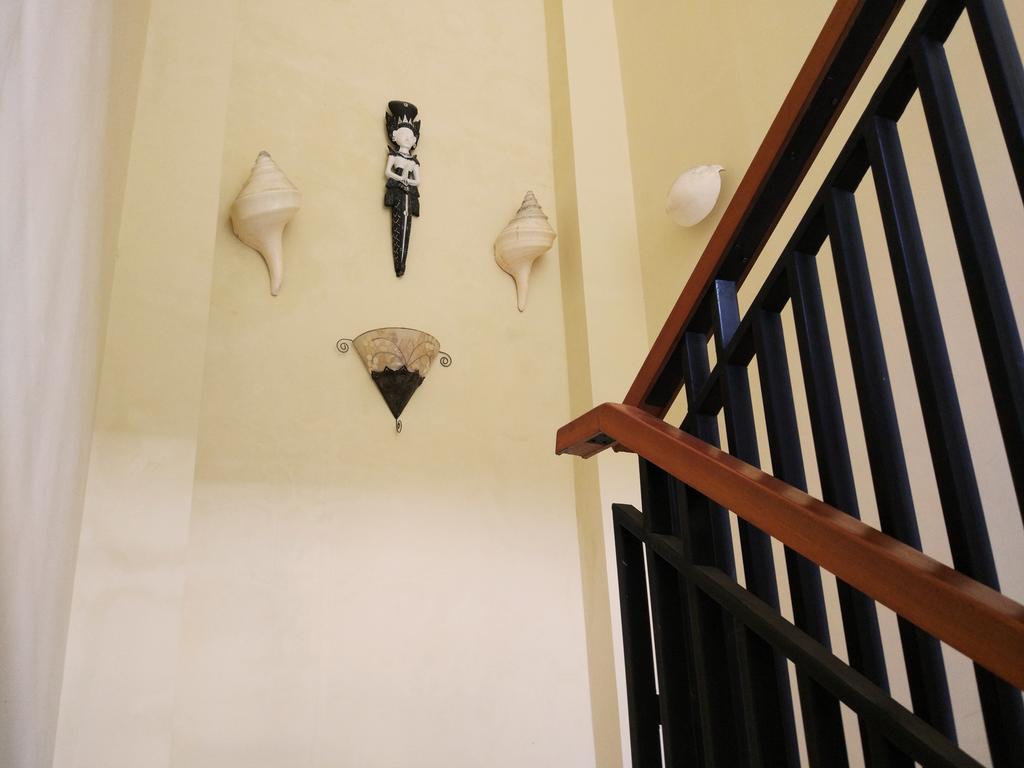מלון דנפסאר Dee Mansion מראה חיצוני תמונה